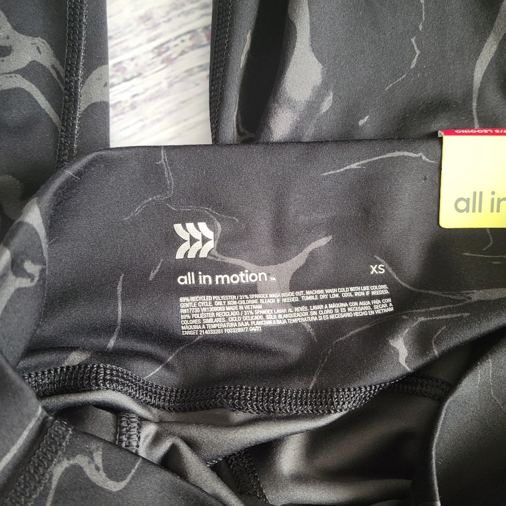 All in Motion Women's XS Size 7/8 Black Flex High-Rise Leggings w/ Side pocket - Picture 4 of 9